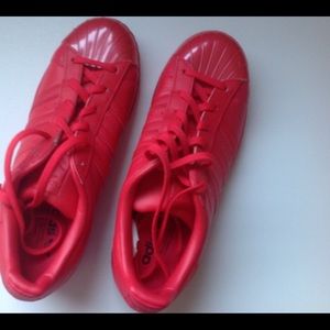 Addidas superstar size 8, red, new